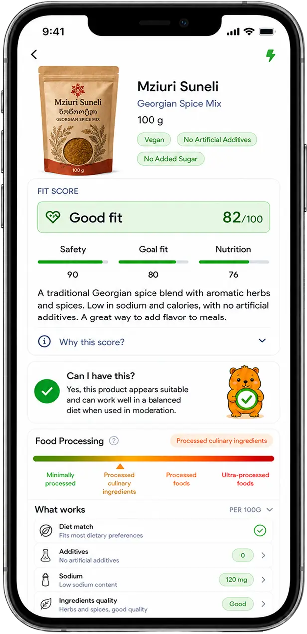 The Chozr app showing a scanned product's fit score and health analysis